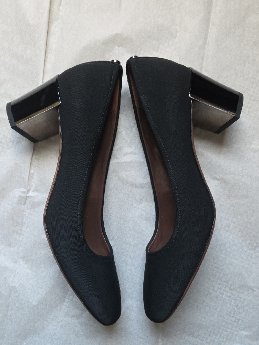 Donald Pliner Corin Mid Heel Pumps - Picture 6 of 8